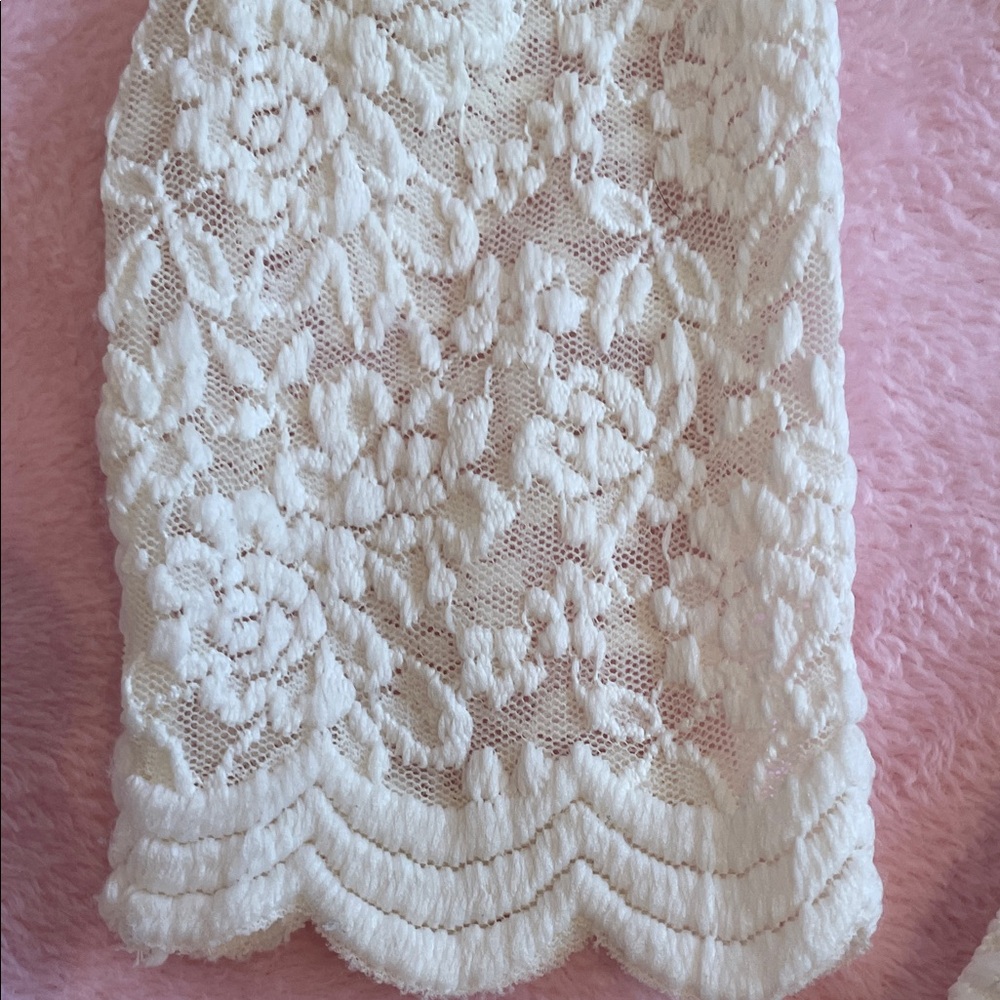 🤍🩰🤍IVORY Lace Blouse Size XS/S - Picture 4 of 7
